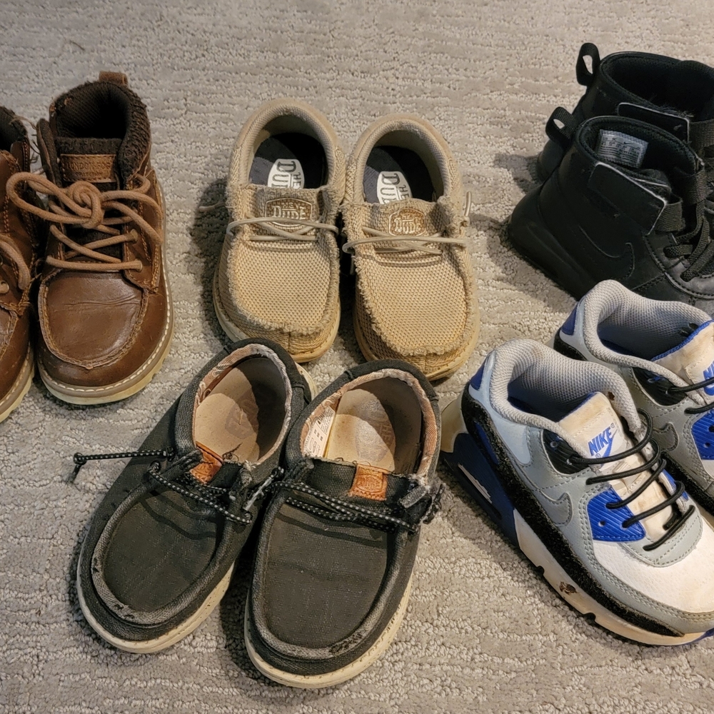 Nike Kids Blue and White Sneakers